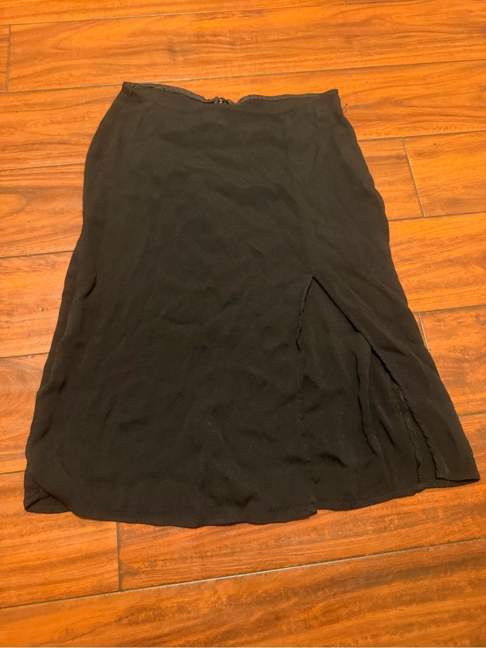 Reformation Black Mini Grace Skirt rayon blend sizes 2 - Picture 3 of 10